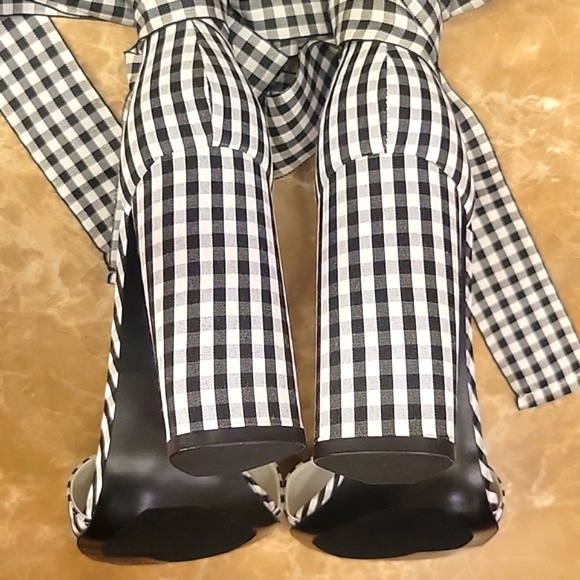Guess Black/White Gingham Patterned ankle-wrap block-heeled open-toe shoes,  8M - Picture 13 of 16